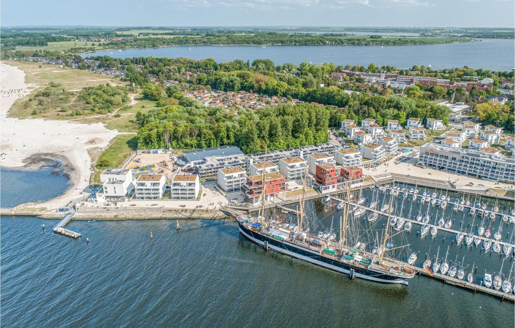 1 Bedroom Stunning Apartment In Luebeck Travemuende Екстер'єр фото