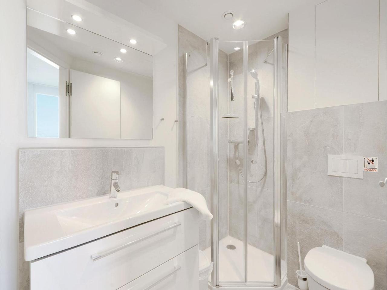 1 Bedroom Stunning Apartment In Luebeck Travemuende Екстер'єр фото